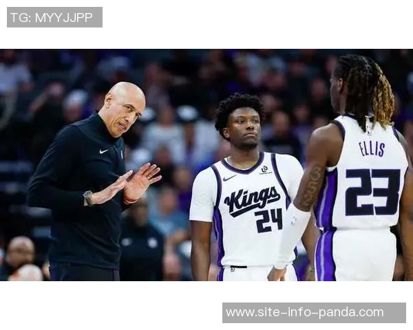 国王主帅警示球队领先20分并非安全保障松懈已成常态需警惕